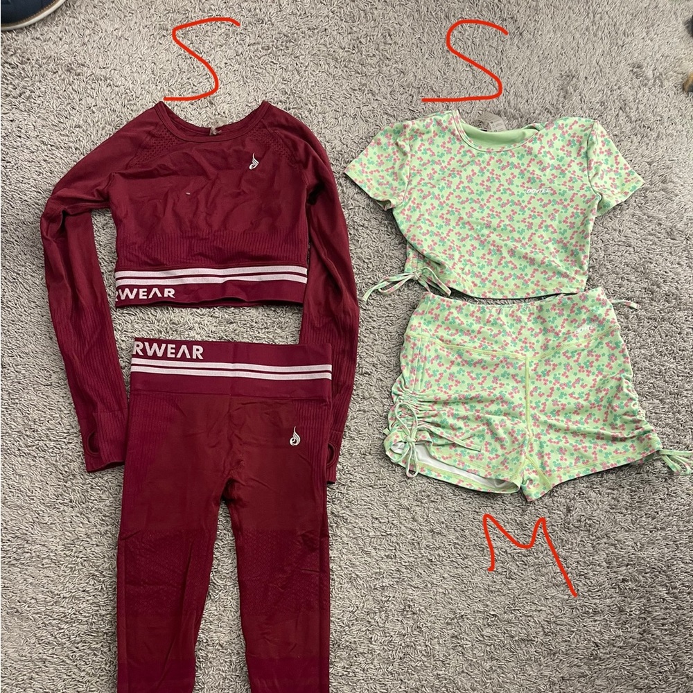 Workout clothes bundle - Picture 6 of 8